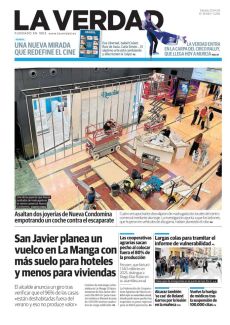 ASALTAN DOS JOYERÍAS DE NUEVA CONDOMINA EMPOTRANDO UN COCHE CONTRA EL ESCAPARATE