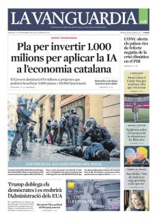 COP POLICIAL ALS NARCOPISOS DEL RAVAL