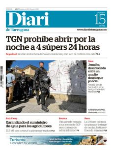 JENNIFER, DESAHUCIADA ENTRE UN AMPLIO DESPLIEGUE POLICIAL